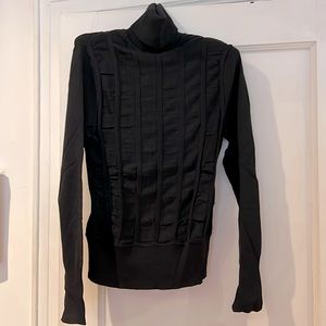 Design History M black ruched turtleneck sweater